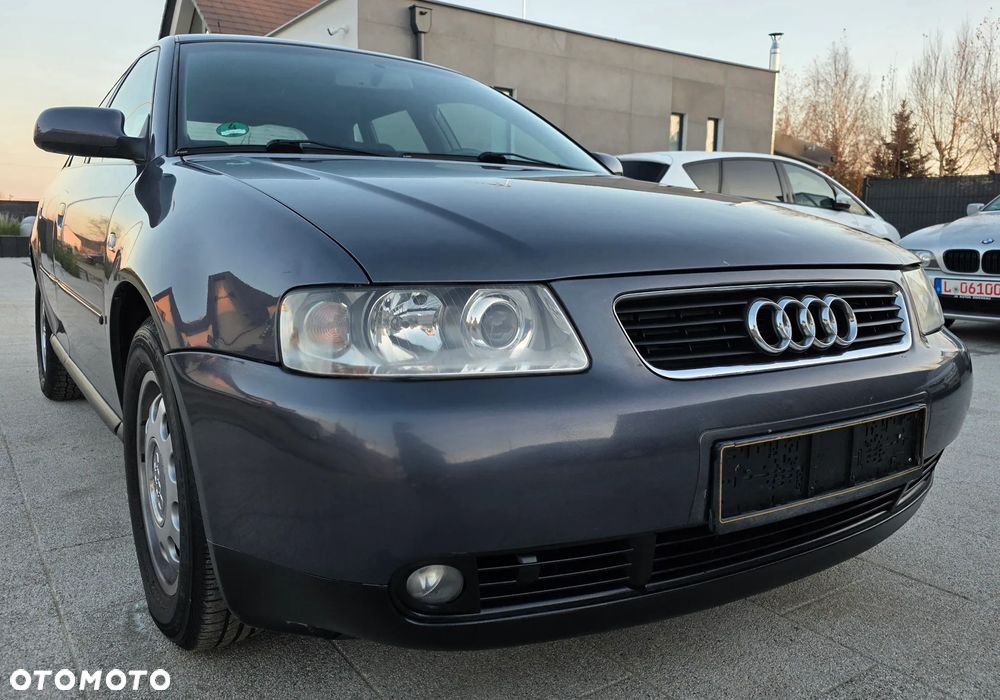 Audi A3 Sportback 1.6 Attraction - 4