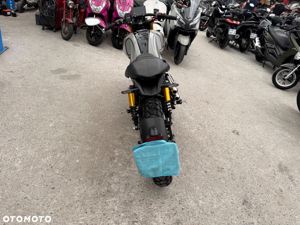 Mondial HPS 125 - 7