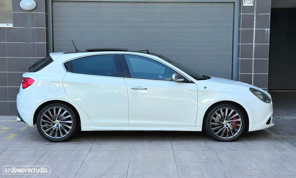 Alfa Romeo Giulietta 1.8 TBi 16V Quadrifoglio Verde - 3