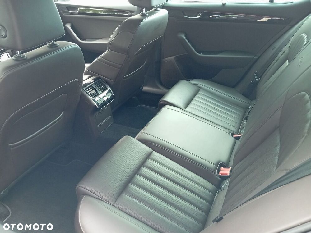 Skoda Superb 2.0 TSI 4x4 L&K DSG - 11