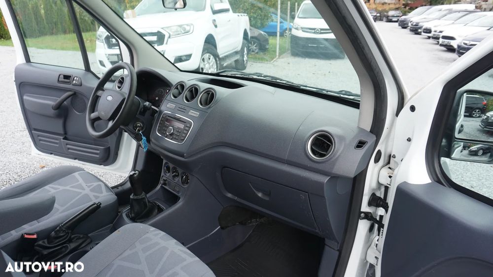 Ford Transit Connect - 12
