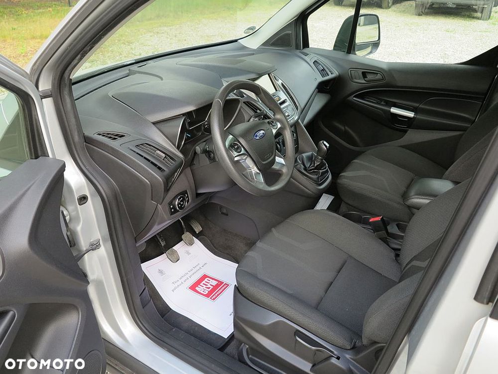 Ford Tourneo Connect - 11