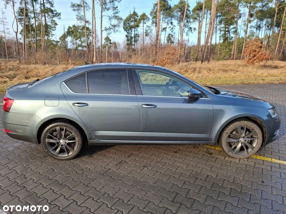 Skoda Octavia 1.5 TSI ACT Style DSG - 4