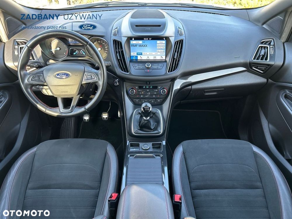 Ford Kuga 1.5 EcoBoost 2x4 ST-Line - 16