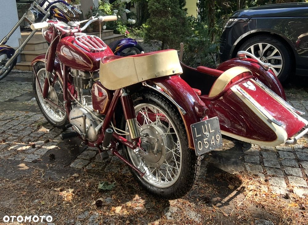 Junak Inny - 1
