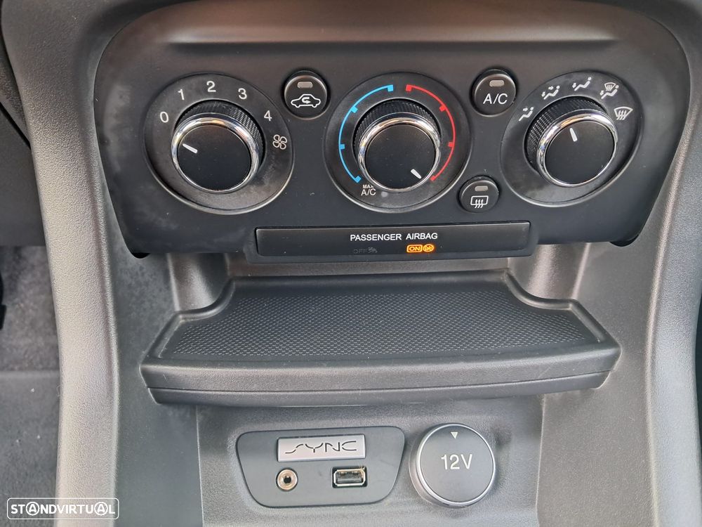 Ford KA+ 1.2 Ti-VCT Ultimate - 11