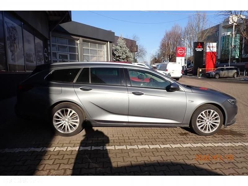 Opel Insignia - 17