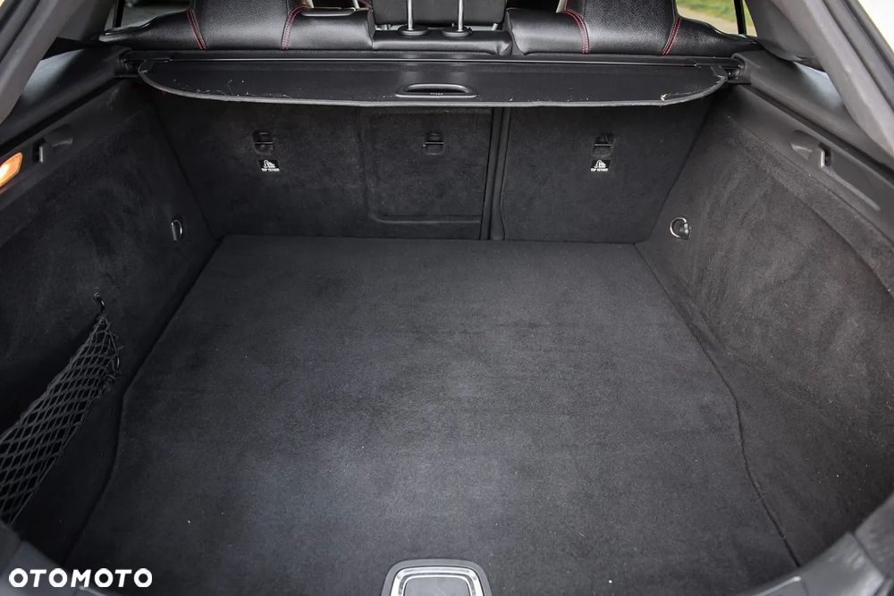 Mercedes-Benz CLA 220 4Matic 7G-DCT AMG Line - 28