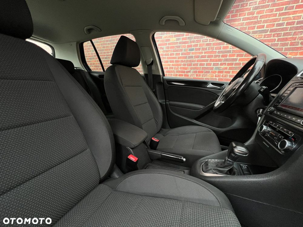 Volkswagen Golf - 15