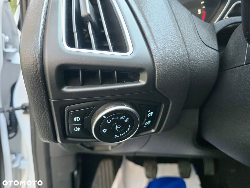 Ford Focus 2.0 EcoBlue Active Business - 16