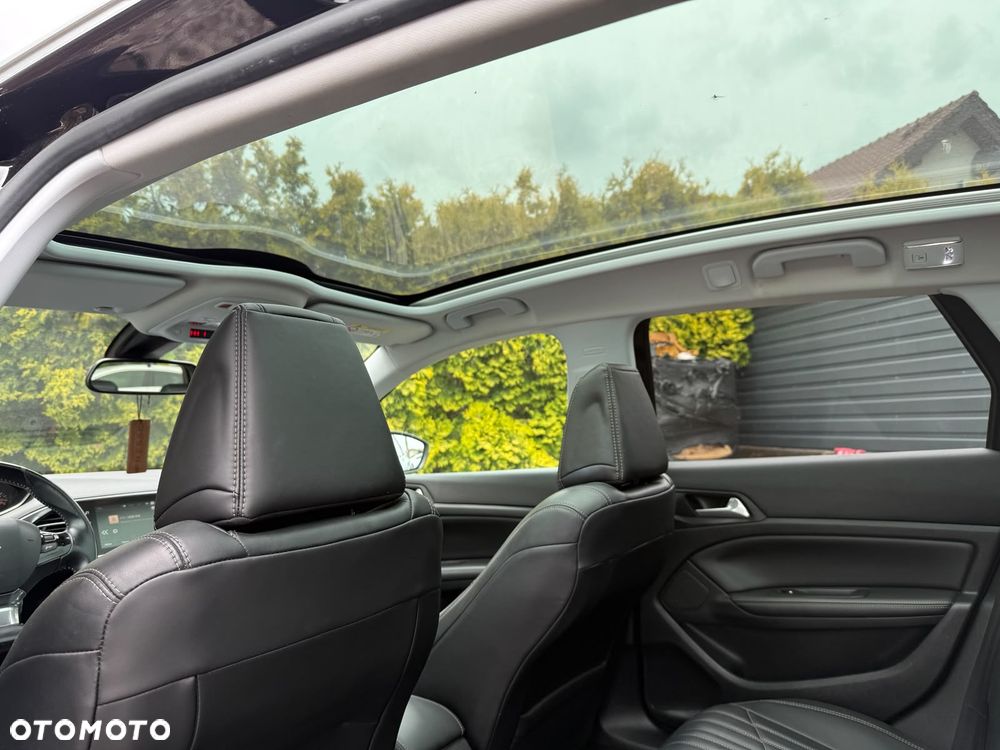 Peugeot 308 BlueHDi FAP 120 EAT6 Stop & Start Allure - 26