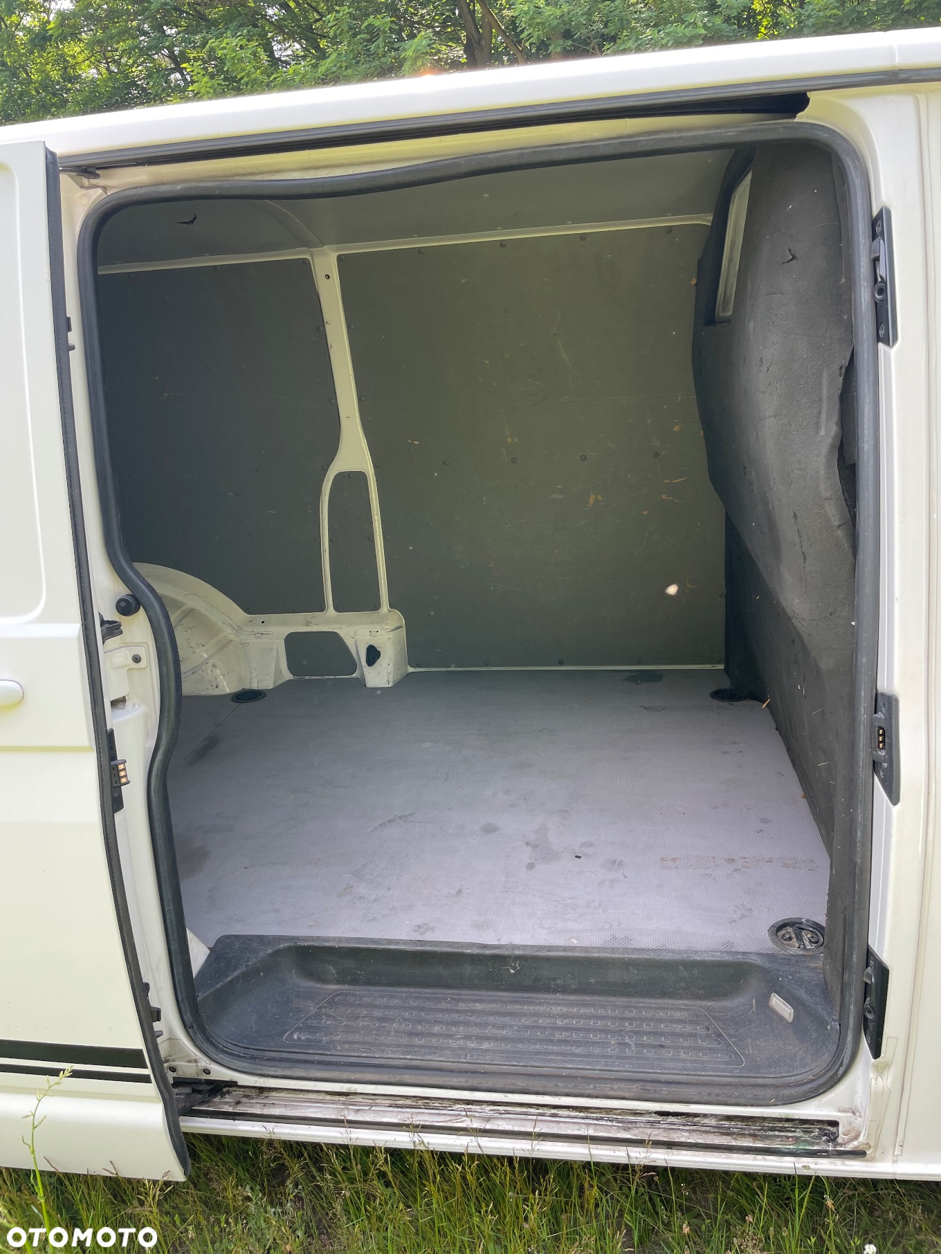 Volkswagen TRANSPORTER T5 - 19