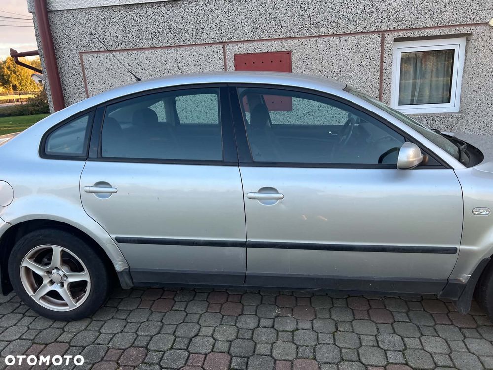 Volkswagen Passat - 3