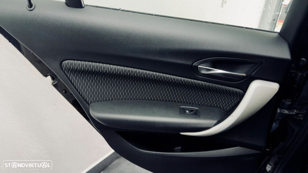 BMW 116 i Sport Line - 19