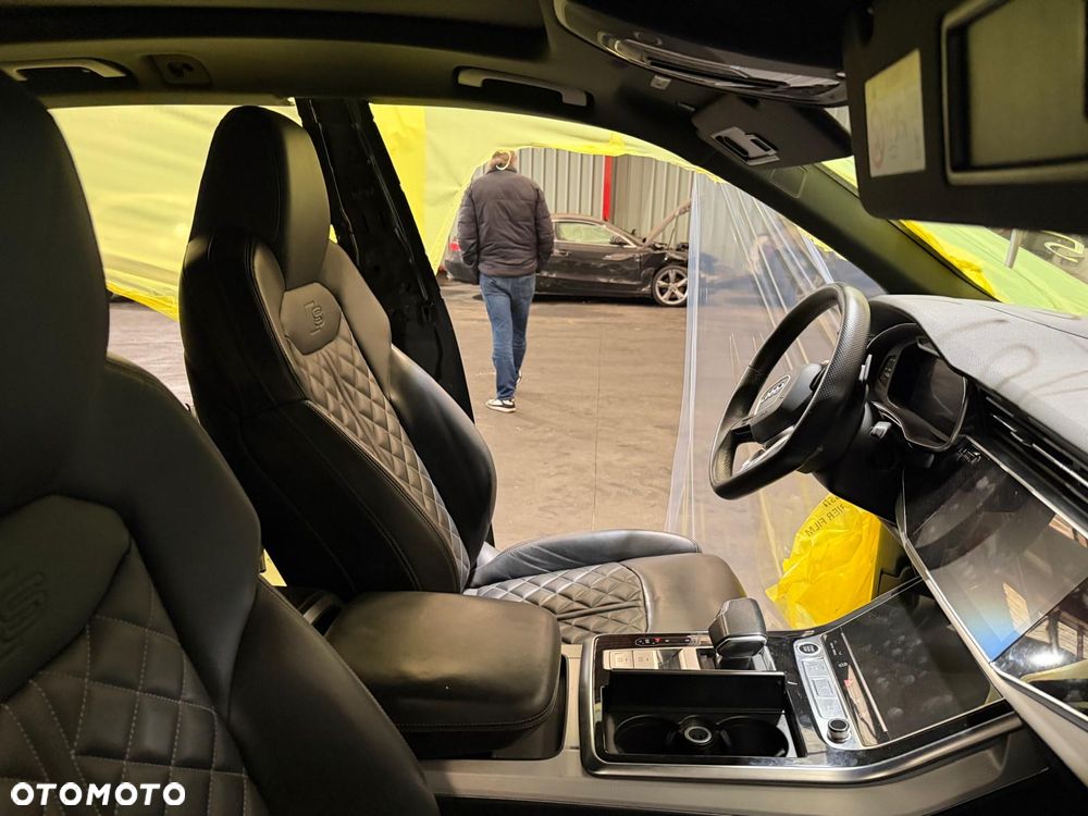 Audi Q8 60 TFSIe quattro tiptronic - 13