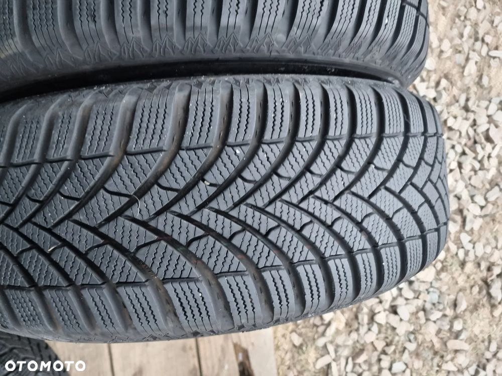 OPONY SEMPERIT SPEED GRIP 5 215/65R16 98H 2021r,4x7,5mm super stan - 4