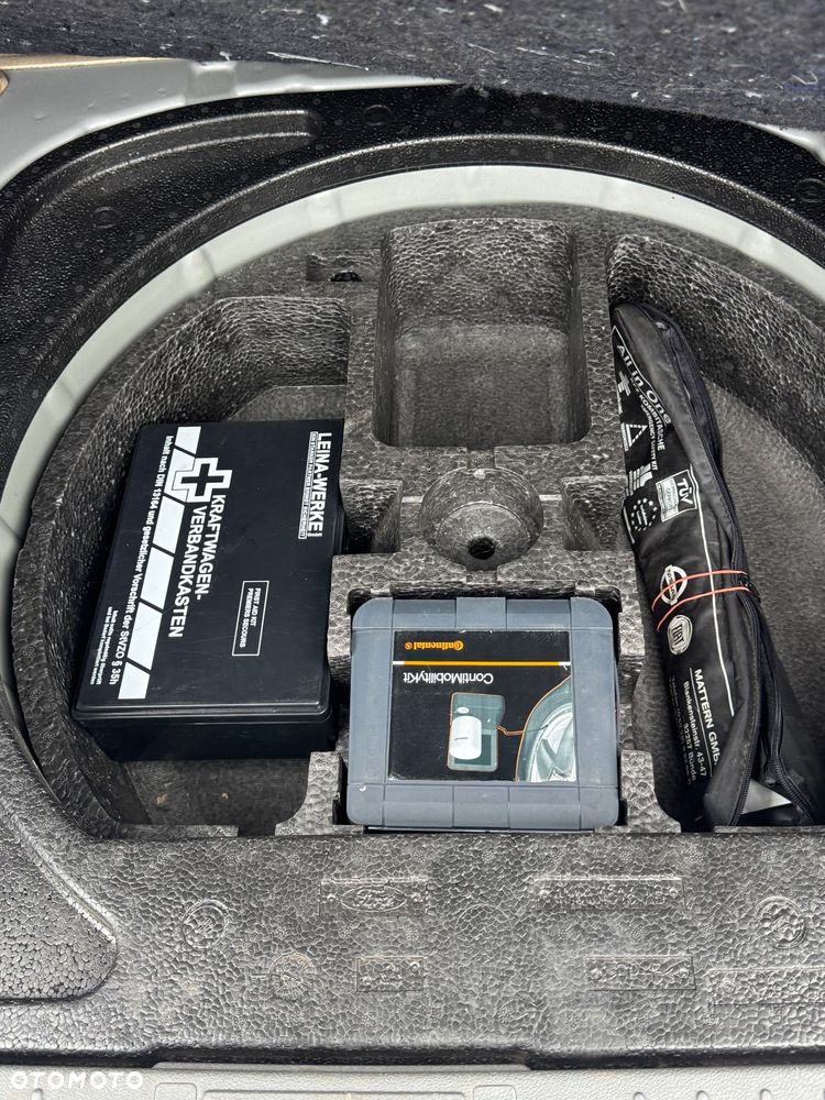 Ford Focus 1.6 Ambiente - 11