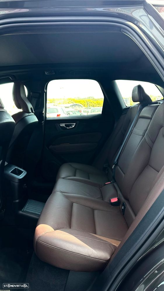 Volvo XC 60 2.0 T6 PHEV Inscription AWD - 22