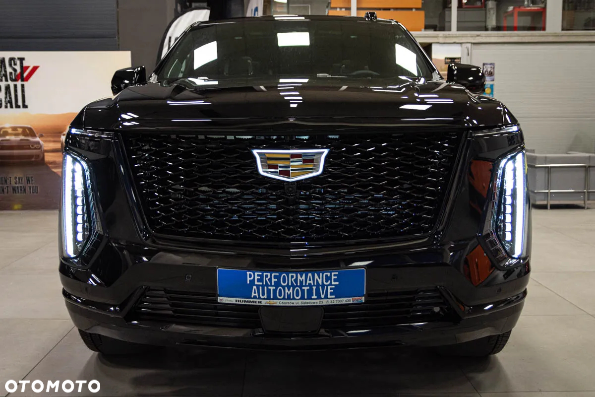 Cadillac Escalade - 2