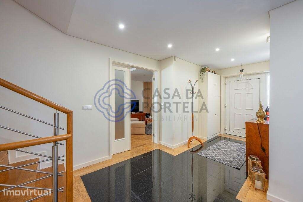 Moradia T3 de excelência em Jovim – Qualidade, espaço e conforto nu - Grande imagem: 4/60