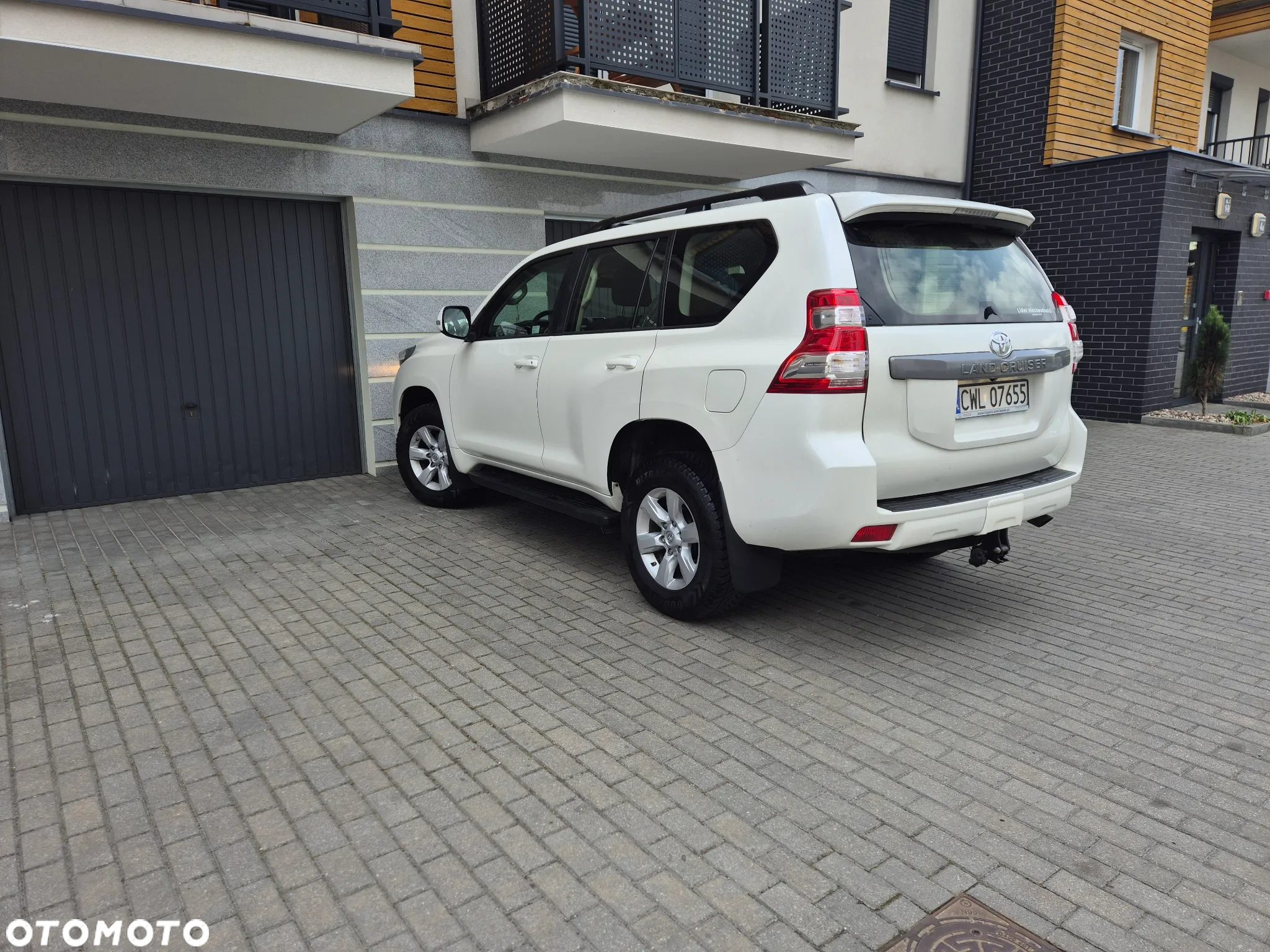 Toyota Land Cruiser LC 2.8 D-4D Premium - 4