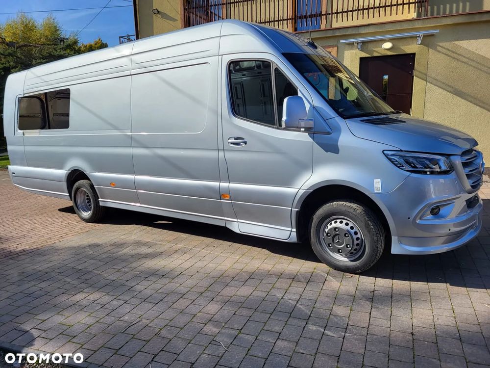 Mercedes-Benz Sprinter - 4
