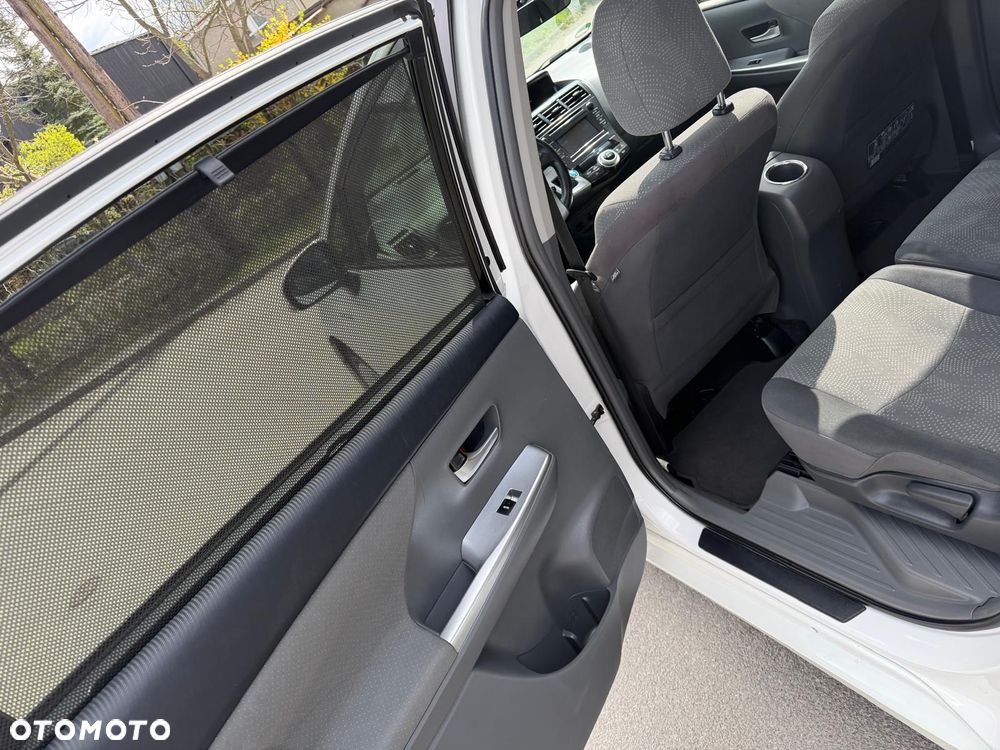 Toyota Prius+ (Hybrid) Executive - 14