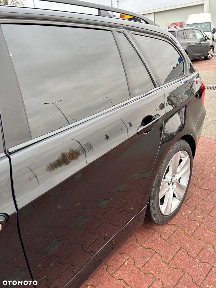 BMW Seria 3 320d - 30