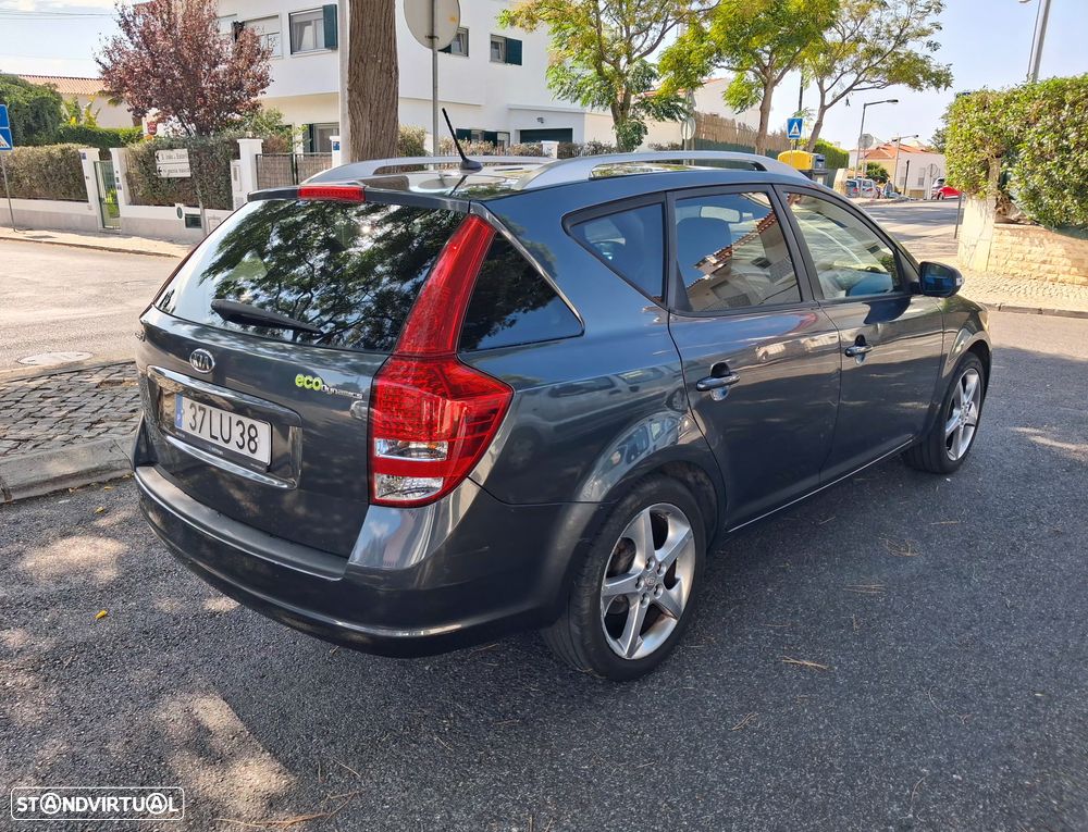 Kia Ceed SW 1.6 CRDi TX ISG - 8