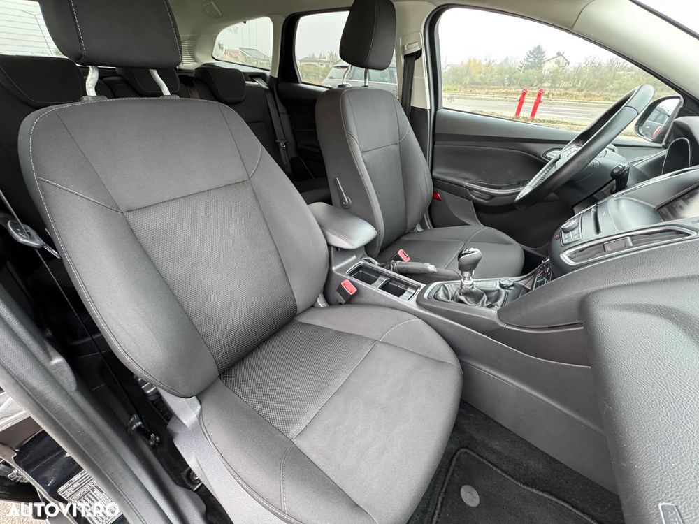 Ford Focus 1.5 TDCi DPF Start-Stopp-System Business - 9