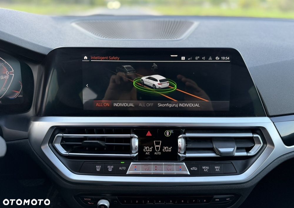 BMW Seria 3 320d MHEV Sport Line - 40