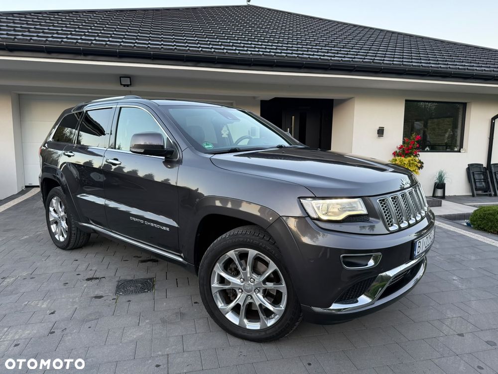 Jeep Grand Cherokee ver-3-0-crd-overland-summit-platinum - 4