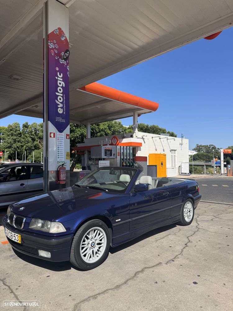 BMW 318 i Cabriolet - 2