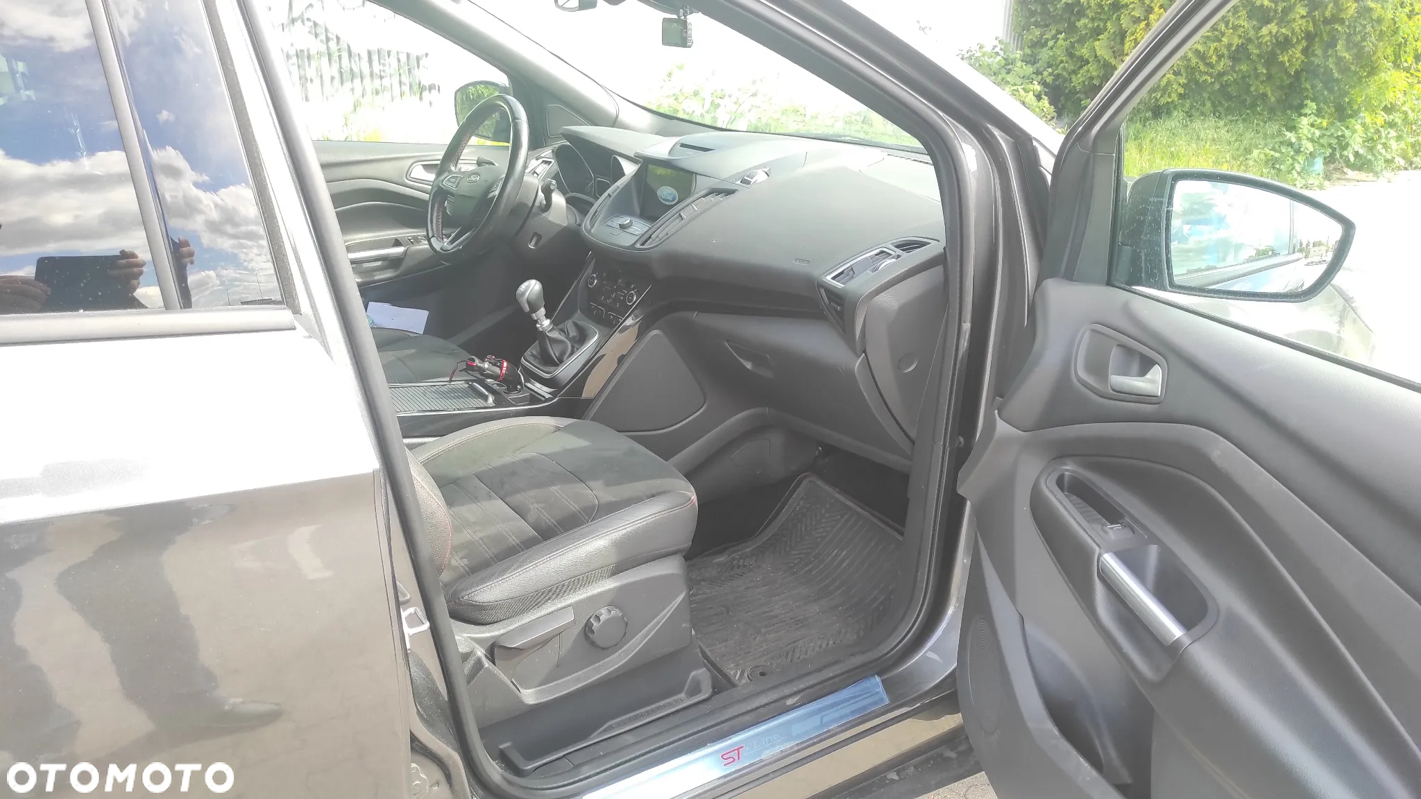 Ford Kuga 1.5 EcoBoost FWD ST-Line ASS MMT6 - 5