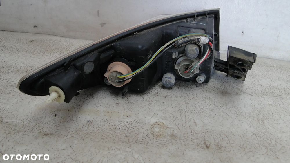 HONDA CIVIC VIII UFO 5D LAMPA PRAWA TYŁ TYLNA EUROPA - 4