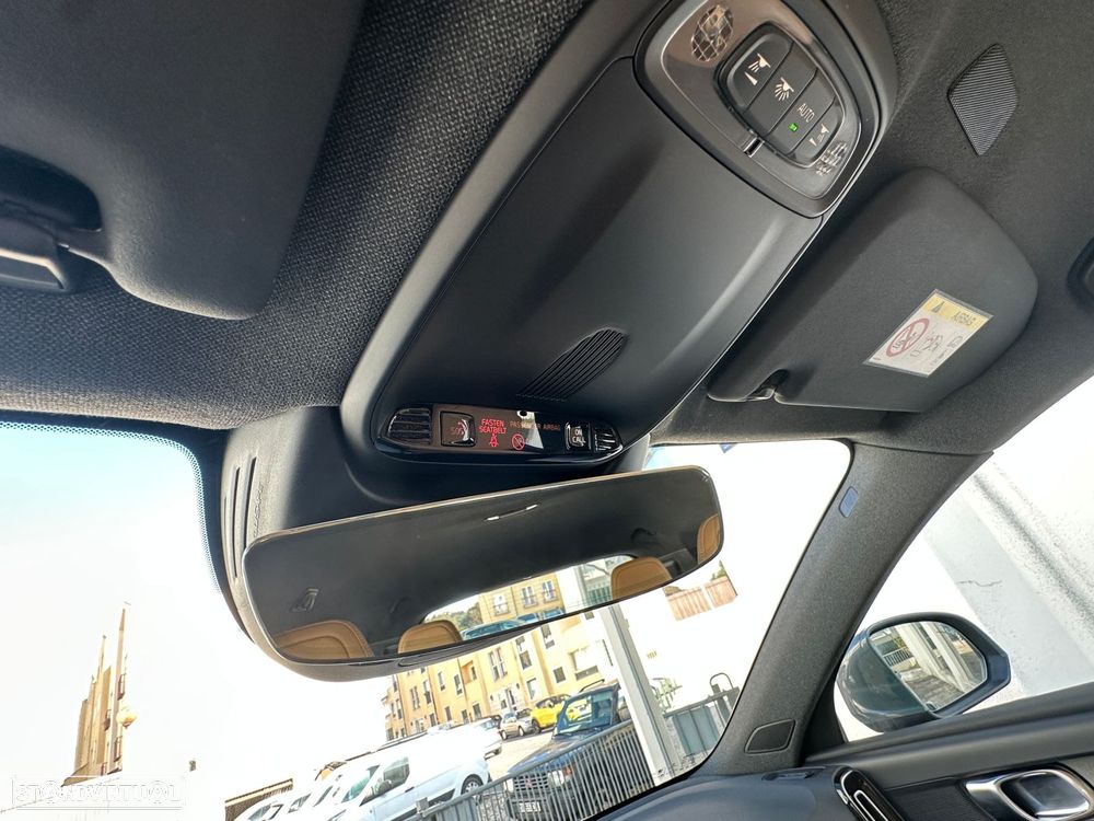 Volvo XC 40 1.5 T5 PHEV Momentum Plus - 22