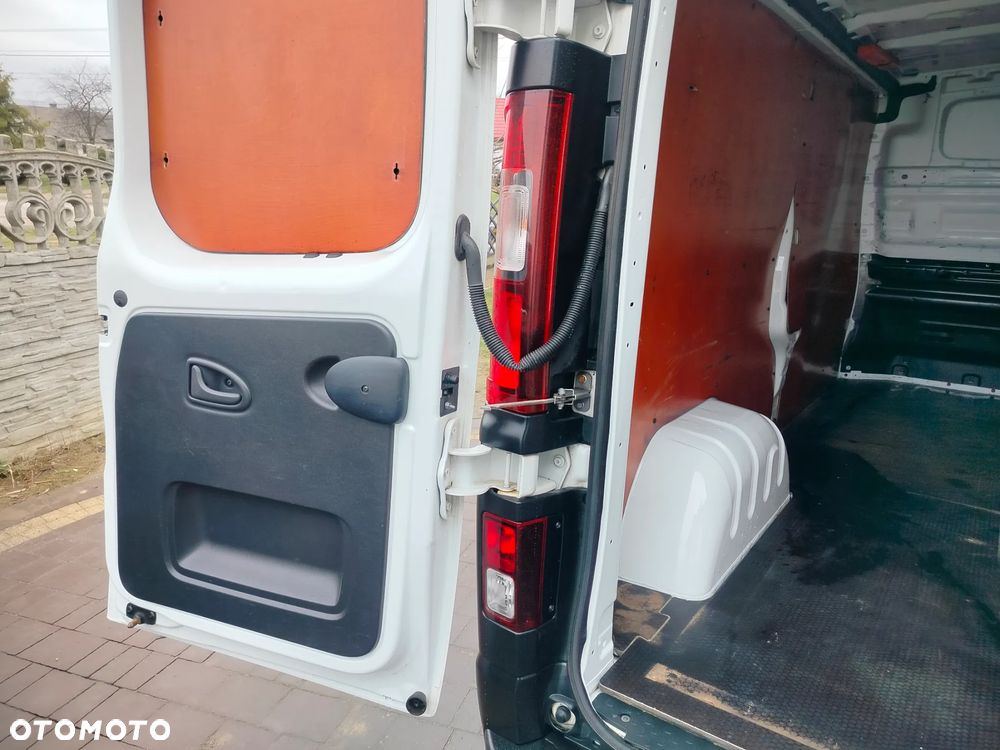 Renault Trafic - 26