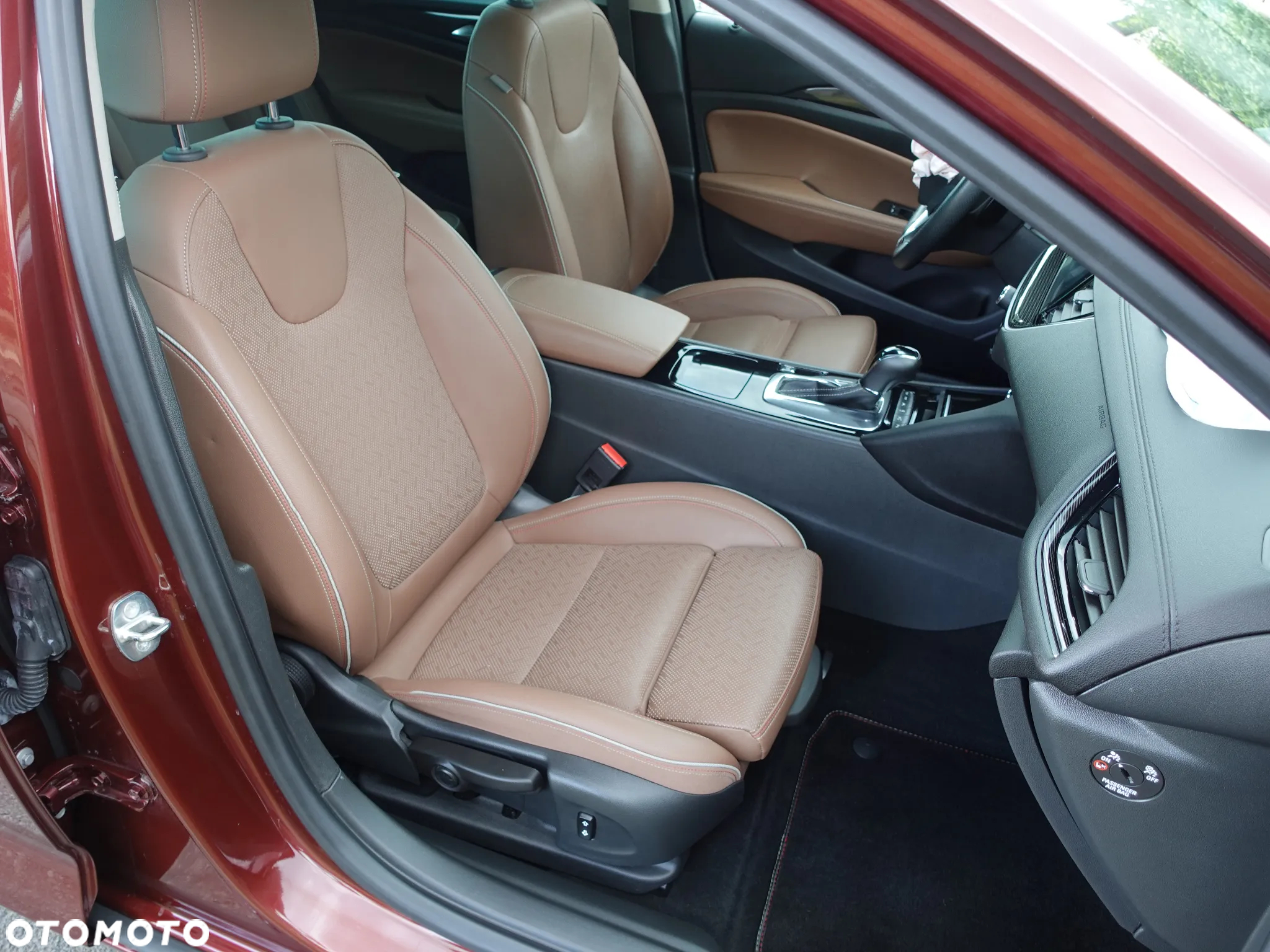 Opel Insignia 1.6 T Exclusive S&S - 11