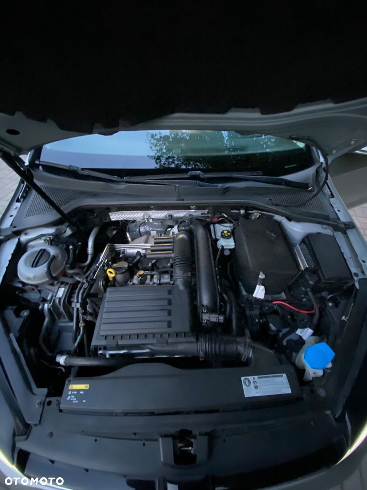 Volkswagen Golf 1.4 TSI BMT Highline - 20