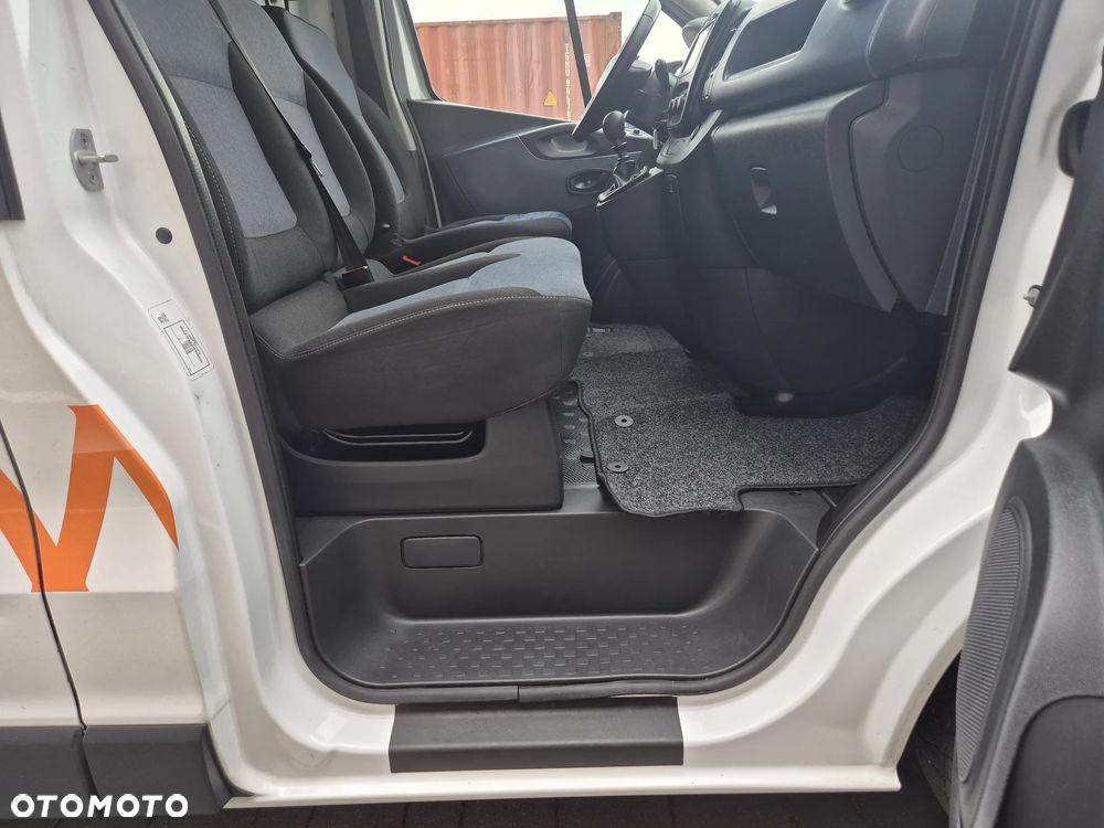 Opel Vivaro - 20