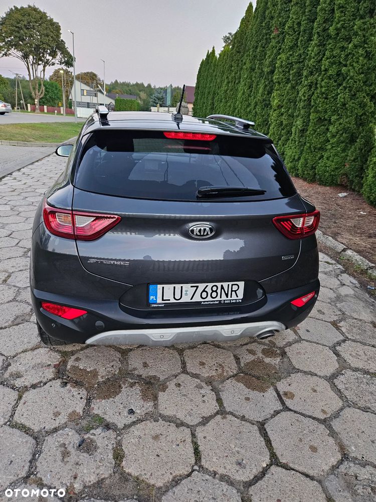 Kia Stonic 1.6 CRDi L - 2