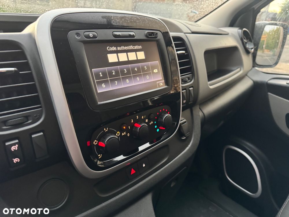 Renault Trafic - 26