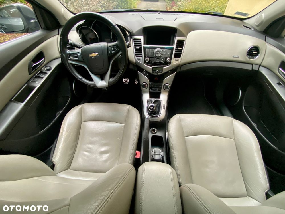 Chevrolet Cruze 1.7 D LT+ Premium - 10