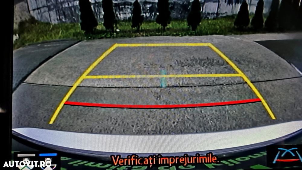 Toyota Camry 2.5 Hybrid Business - 12