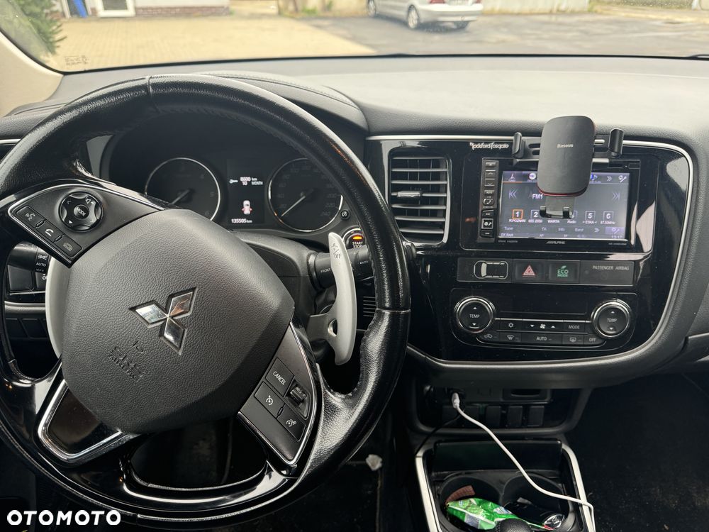 Mitsubishi Outlander 2.2 DID Intense + 4WD - 5