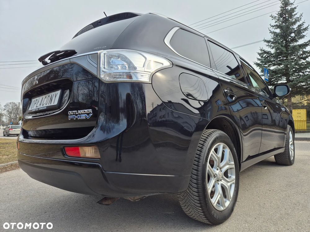 Mitsubishi Outlander - 21