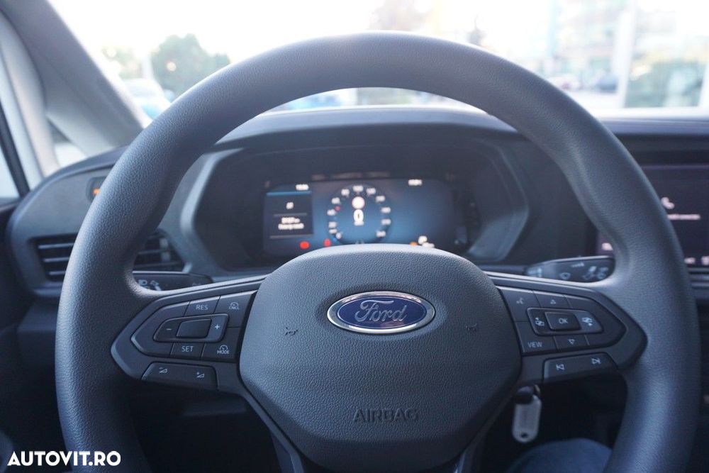 Ford Transit Connect - 13