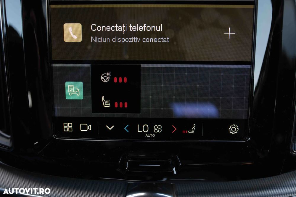 Volvo XC 60 B4 D AWD Plus Dark - 31