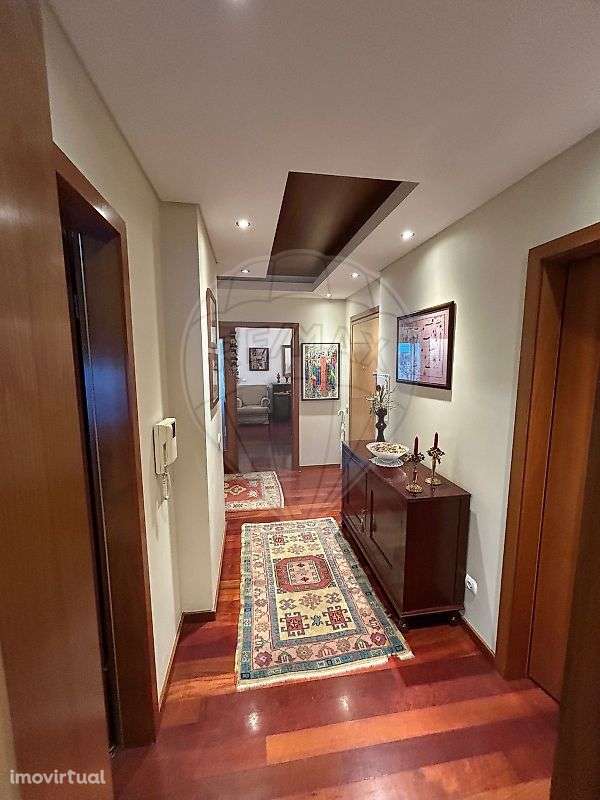 Apartamento T4 para arrendamento - Grande imagem: 2/5