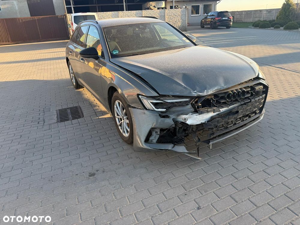 Audi A6 Avant - 1